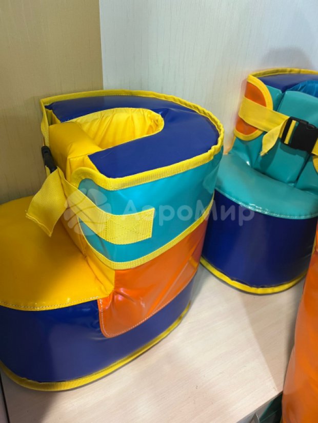 Гигантские кеды Гигантские кеды