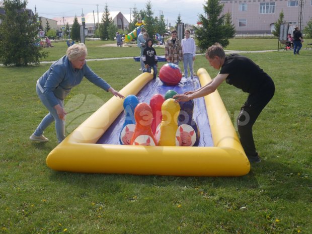 Гигантский боулинг Гигантский боулинг