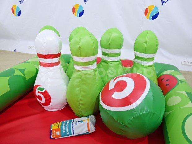 Гигантский боулинг Гигантский боулинг