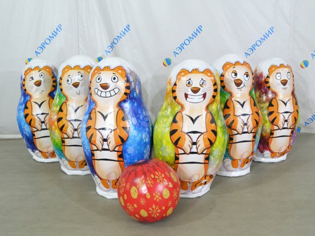 Большие кегли с мячом Большие кегли с мячом