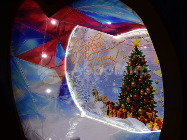 Надувная фотозона Сердце Надувная фотозона Сердце