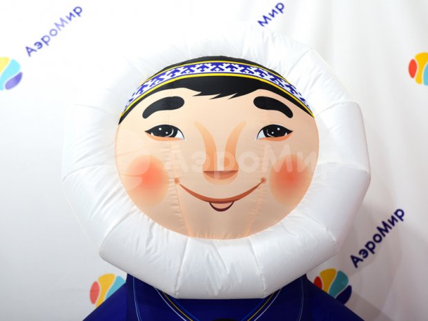 Фигуры в национальных костюмах Фигуры в национальных костюмах