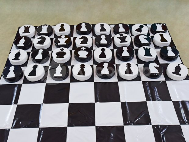 Гигантские шахматы Гигантские шахматы