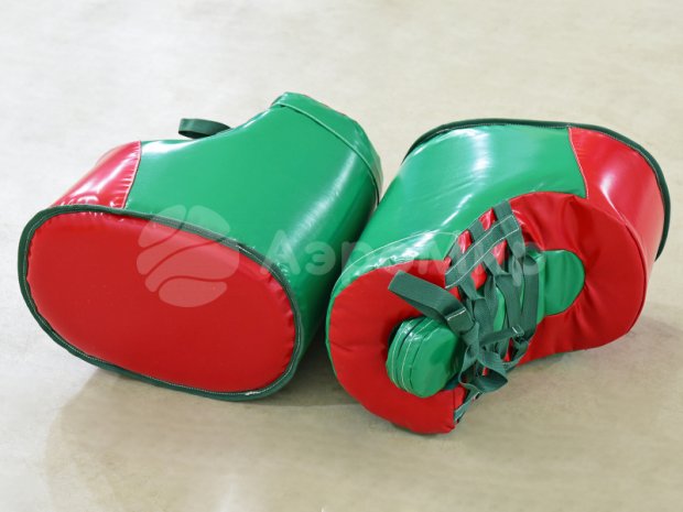 Гигантские кеды Гигантские кеды