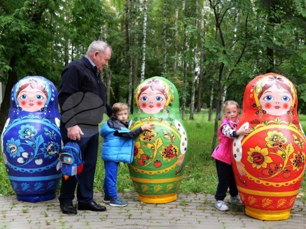 Большие кегли с мячом Большие кегли с мячом