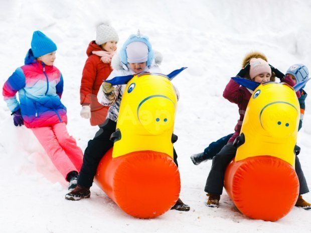 Лошадиные скачки Лошадиные скачки