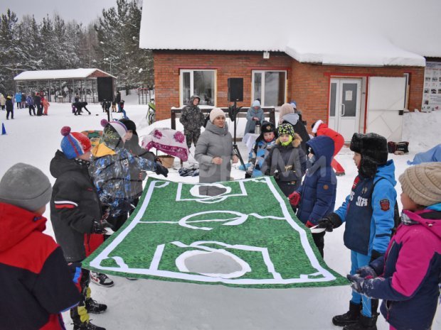 Футбольное поле Футбольное поле