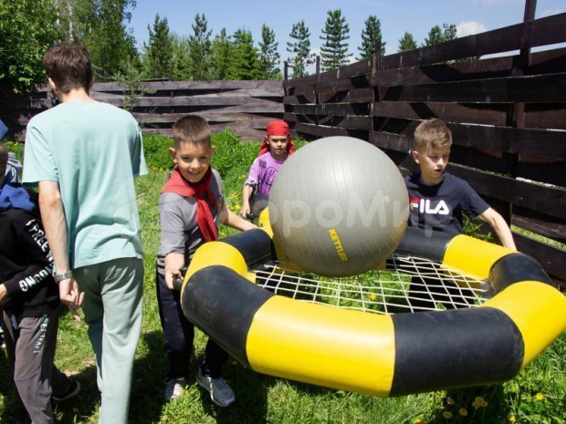 Гигантские игровые ракетки Гигантские игровые ракетки