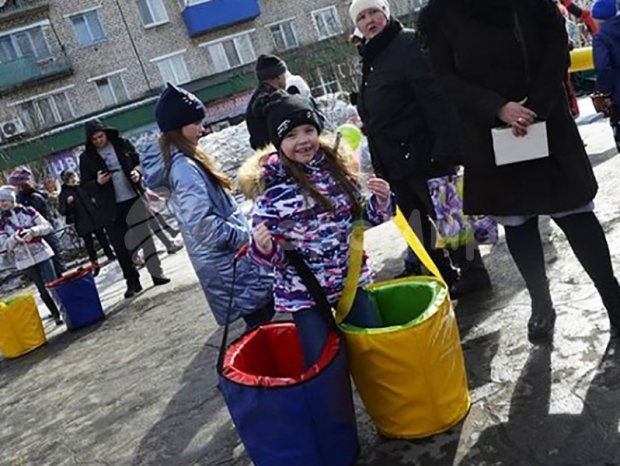 Забег в ведрах Забег в ведрах