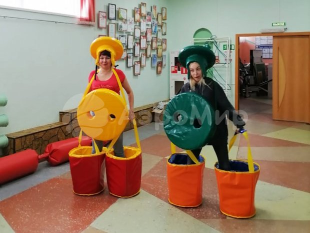 Забег в ведрах Забег в ведрах