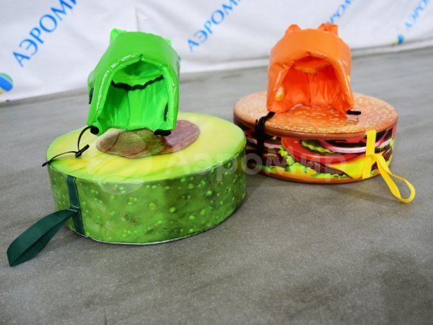 Бой подушками Бой подушками