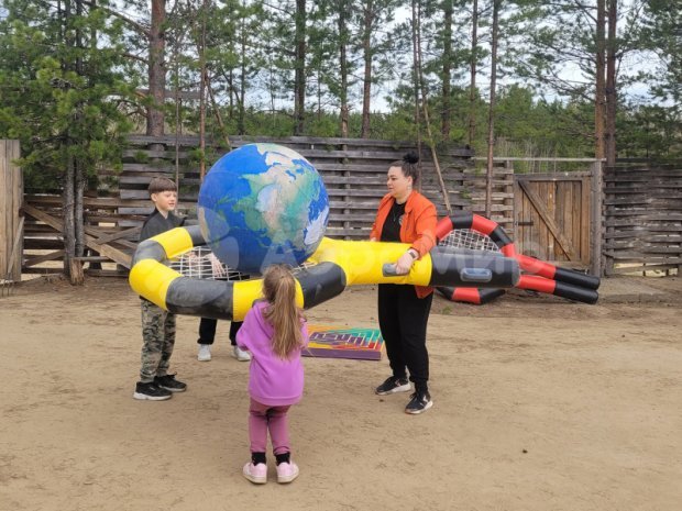 Гигантские игровые ракетки Гигантские игровые ракетки