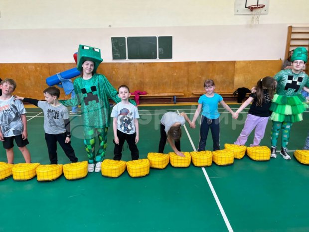 Гигантские лапти Гигантские лапти