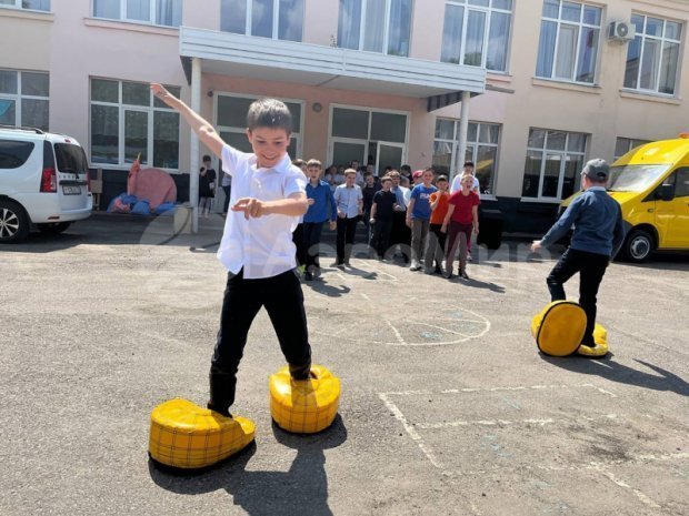 Гигантские лапти Гигантские лапти