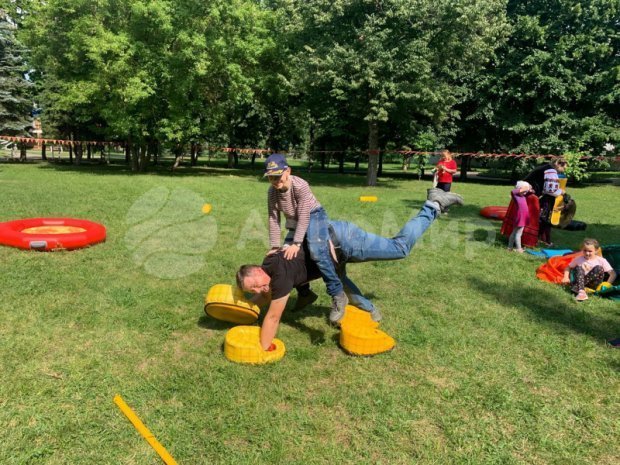 Гигантские лапти Гигантские лапти