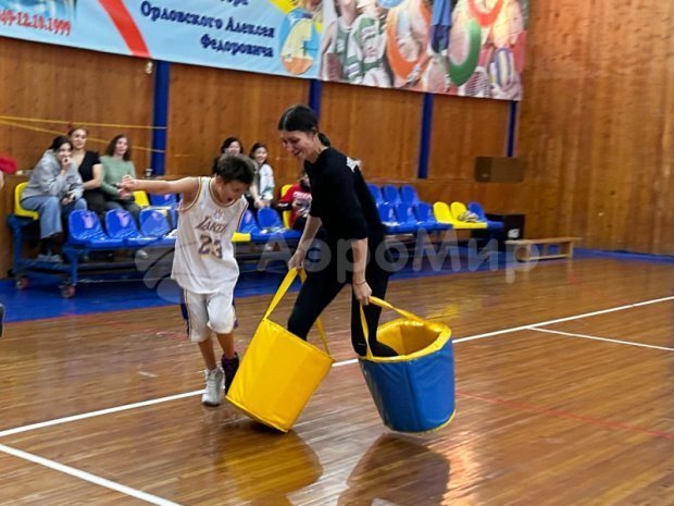 Забег в ведрах Забег в ведрах