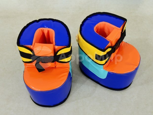 Гигантские ботинки Гигантские ботинки