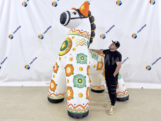 Конь, дымковская игрушка Конь, дымковская игрушка