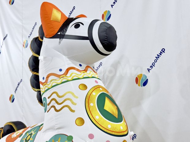 Конь, дымковская игрушка Конь, дымковская игрушка