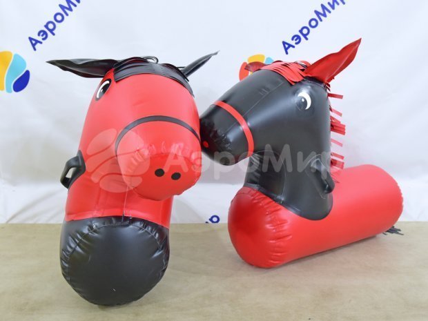 Лошадиные скачки Лошадиные скачки