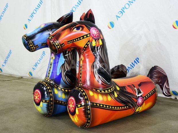 Лошадиные скачки Лошадиные скачки