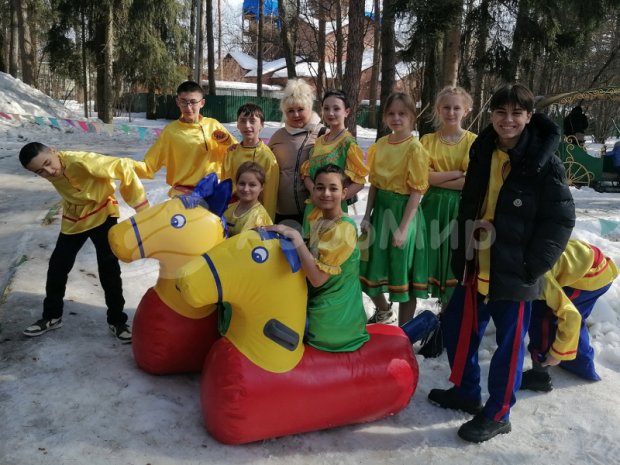 Лошадиные скачки Лошадиные скачки