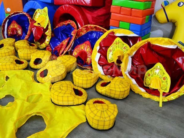 Гигантские лапти Гигантские лапти