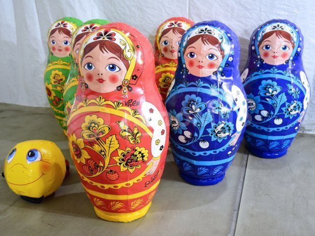 Большие кегли с мячом Большие кегли с мячом