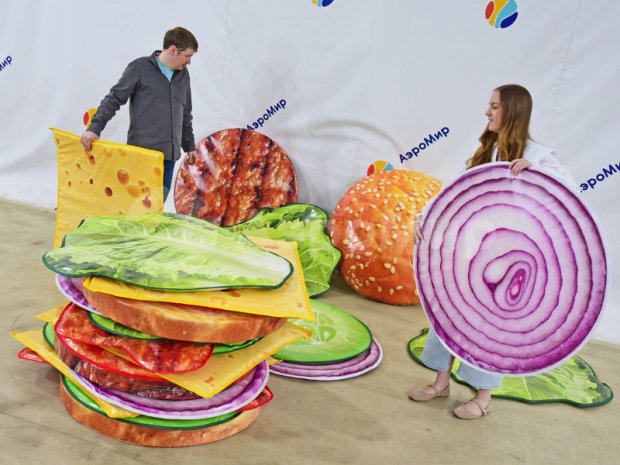 Мега бургер Мега бургер