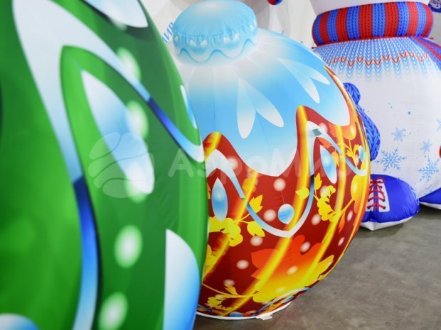 Ёлочный новогодний шар с подсветкой Ёлочный новогодний шар с подсветкой