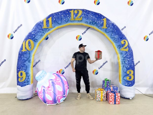 Ёлочный новогодний шар с подсветкой Ёлочный новогодний шар с подсветкой