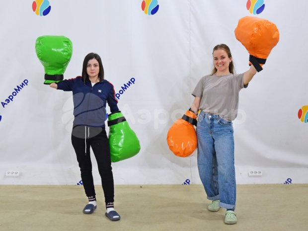 Гигантские перчатки Гигантские перчатки