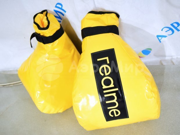 Гигантские перчатки Гигантские перчатки