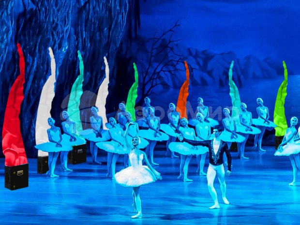 Театрам Театрам