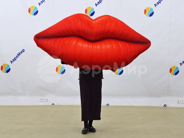 Губы-подушка Губы-подушка