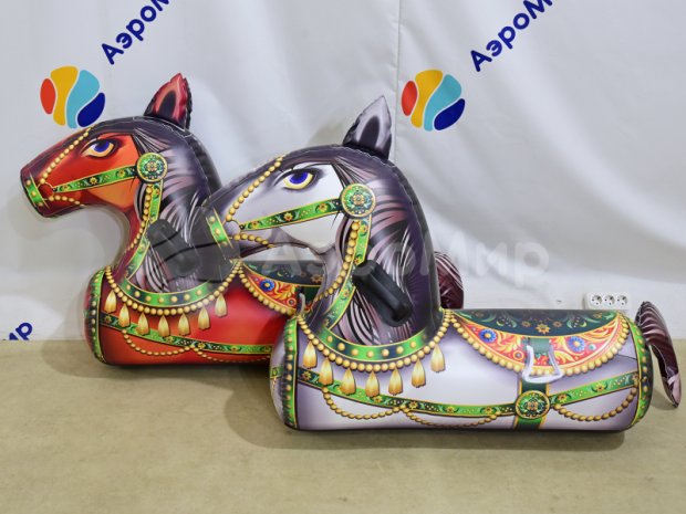 Лошадиные скачки Лошадиные скачки