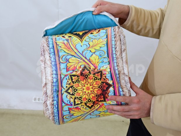 Гигантская шапка Гигантская шапка