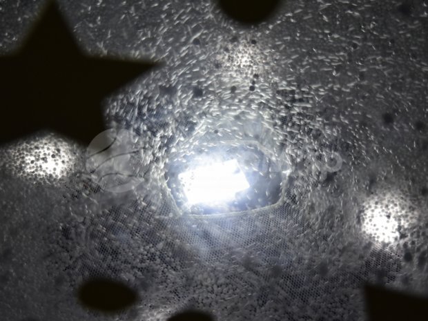 Ёлочная игрушка с эффектом снега Ёлочная игрушка с эффектом снега