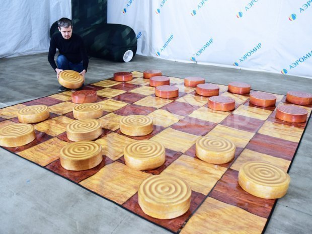 Гигантские шашки Гигантские шашки