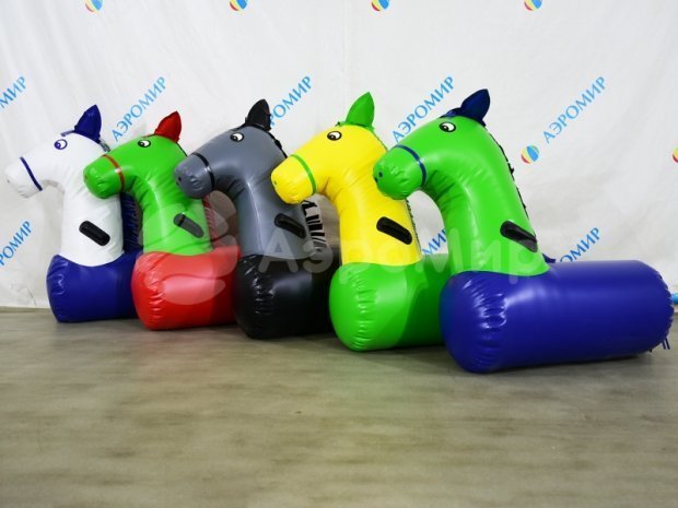 Лошадиные скачки Лошадиные скачки