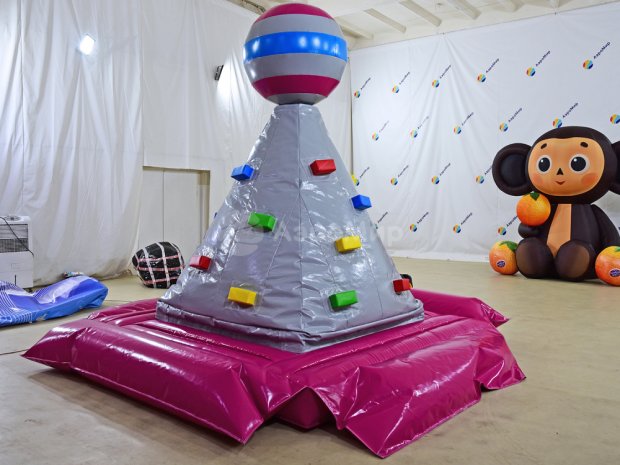 Надувной игровой элемент Надувной игровой элемент
