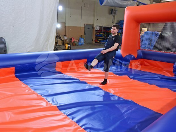 Скользкий футбол Скользкий футбол