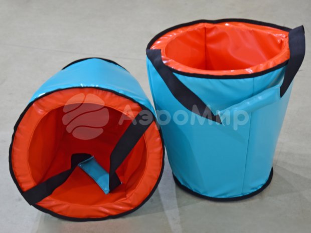 Забег в ведрах Забег в ведрах