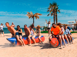 Пляжные аттракционы