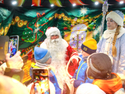 Как по-настоящему зовут Деда Мороза и Снегурочку?