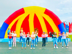 Организация сценического пространства для детских выступлений 