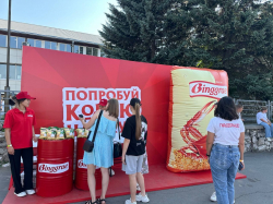 Кейс. Надувные пачки чипсов для промоакций Binggrae