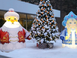 Новогоднее оформление школы