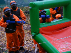 Укрытия, фигуры и поля для игры в кидбол