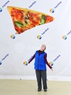 Треугольник-подушка — яркий и легкий реквизит для шоу, игры и развлечений